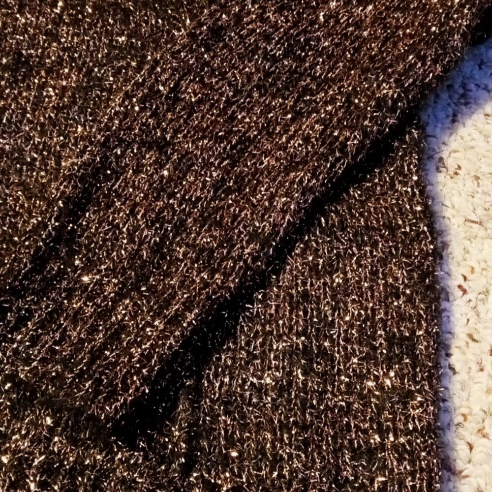 SALE***Nice Jennifer Lopez Sweater Women's Sz L Metallic Gold Copper Black Cozy - Picture 5 of 12